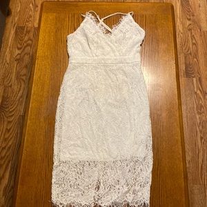 EUC - White lace fitted sexy dress